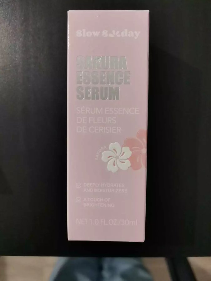 Slow Sunday Radiant Rose Serum